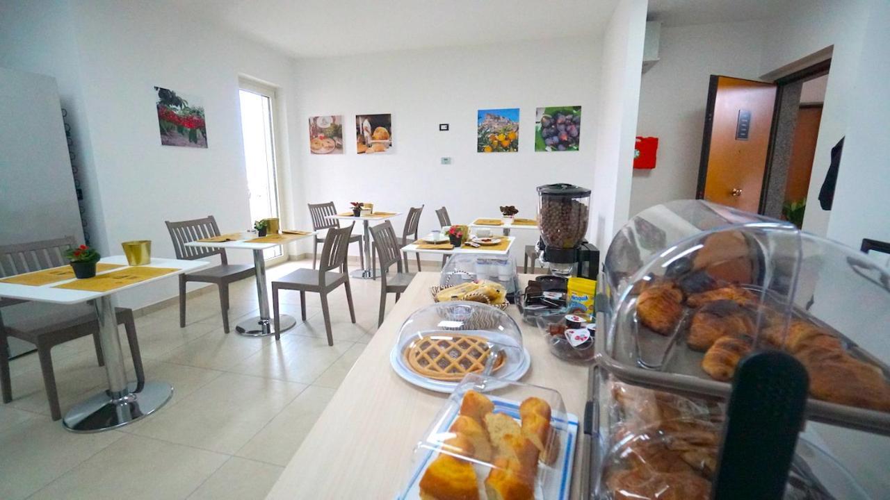 B&B Pitagora Roseto Capo Spulico Esterno foto